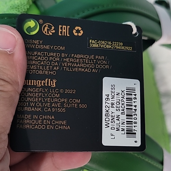 🩷💙Loungefly Mulan Sequins Mini Backpack/Wallet Bundle - Picture 11 of 11